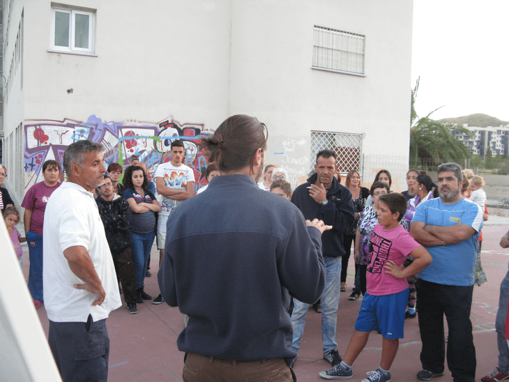 One of the participative meetings held with the residents to dicsuss the project