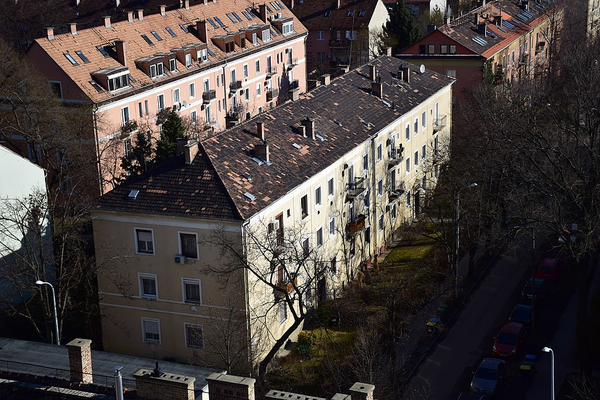 Developing and Operating Social Housing and Social Care Programmes in Budapest